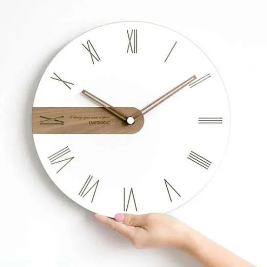 horloge décorative minimaliste