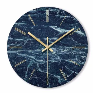 horloge en bois scandinave océan