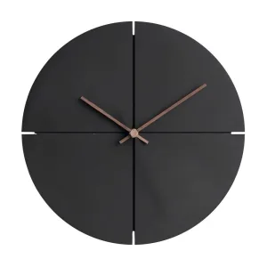 Horloge Murale en Bois Nordique